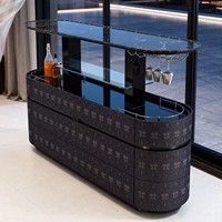 Luxuriöser Wohnzimmerschrank aus Massivholz mit Edelstahl und elektrischer Hebefunktion, platzsparendes Design, Heimtextilien