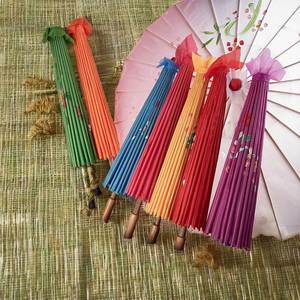 Parapluie en soie pour femme 82/84 cm, motif fleurs de cerisier japonaises, danse ancienne, parapluie décoratif en papier huilé chinois, art populaire sculpté - Product Image 3