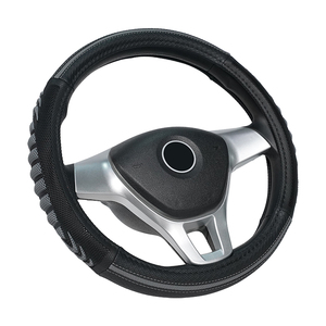غطاء عجلة قيادة السيارة الفاخر رباعي الأذرع من ألياف الكربون المضاد للانزلاق - Product Image 1
