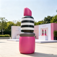 Modèle de rouge à lèvres gonflable géant personnalisé en gros pour la promotion cosmétique en fête, modèle gonflable pour l'affichage de la marque
