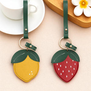 Llavero de Cuero PU con Forma de Limón para Mujer, Pequeño y Fresco, Colgante para Bolso - Product Image 4