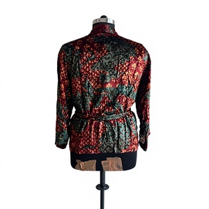 Kimono de Terciopelo de Seda 100% Estampado Multicolor, Chaqueta Tipo Wrap Étnica, Estilo Largo, Estampado Floral Bohemio, Primavera Otoño, Tradicional - Product Image 4