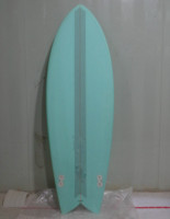 Fibre de verre époxy classique à double aileron, petite vague planche de surf queue de poisson