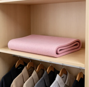 Tapis de repassage moderne en feutre de laine épais, pliable <span class=keywords><strong>et</strong></span> résistant à la chaleur, pour table de buanderie <span class=keywords><strong>et</strong></span> comptoir - Product Image 3