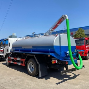 Camion d'aspiration des eaux usées ISUZU 4x2 5CBM, véhicule de transport de boues de fosse septique pour l'assainissement municipal - Product Image 3