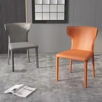 Sattelleder Metallrahmen Esszimmerstuhl Wohnmöbel Moderner Luxus-Designer Kratzfest Verschleißbeständig