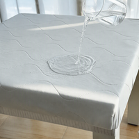 Nappe de table personnalisée 100% polyester, matelassée, avec support en TPU imperméable, résistante aux déversements, résistante à la chaleur, douce, luxueuse, protection de table