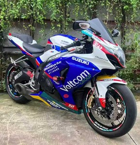 <span class=keywords><strong>Suzuki</strong></span> GSX R1000 1000cc <span class=keywords><strong>Moto</strong></span> Sportiva a Quattro Cilindri Raffreddati a Liquido, Alta Potenza, ABS, Maneggevolezza Stabile - Product Image 1