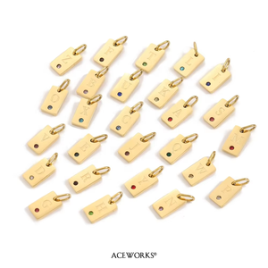 Amuleto con Letra del Signo Zodiacal |   Colgante de Acero Inoxidable Chapado en Oro PVD de 18K con Inicial del Alfabeto en Forma de Rectángulo |   Resistente al agua y sin deslustre - Product Image 6