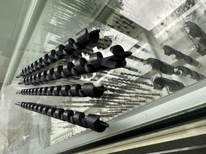 Broca espiral para carpintería autoalimentada con punta de tornillo de vástago hexagonal - Product Image 6