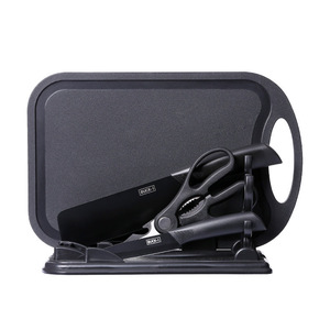 Juego de cuchillos de acero negro con cuchillo de carnicero, cuchillo para frutas, tijeras, pelador y tabla de cortar para uso en la cocina - Product Image 2