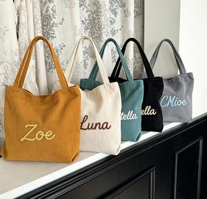 กระเป๋าสะพายไหล่เดี่ยวแบบใหม่ สีพื้น ดีไซน์มินิมอล ผ้าลูกฟูก สำหรับฤดูใบไม้ร่วง/ฤดูหนาว สไตล์ยุโรป-อเมริกัน ย้อนยุค วินเทจ ปักลาย - Product Image 6