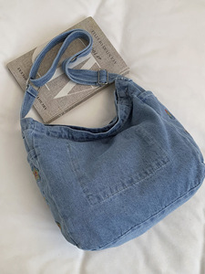Sac fourre-tout vintage en jean bleu brumeux Qingchuan, couleur unie, fermeture à bouton, sac bandoulière portable à sangle unique pour usage quotidien et voyage - Product Image 5