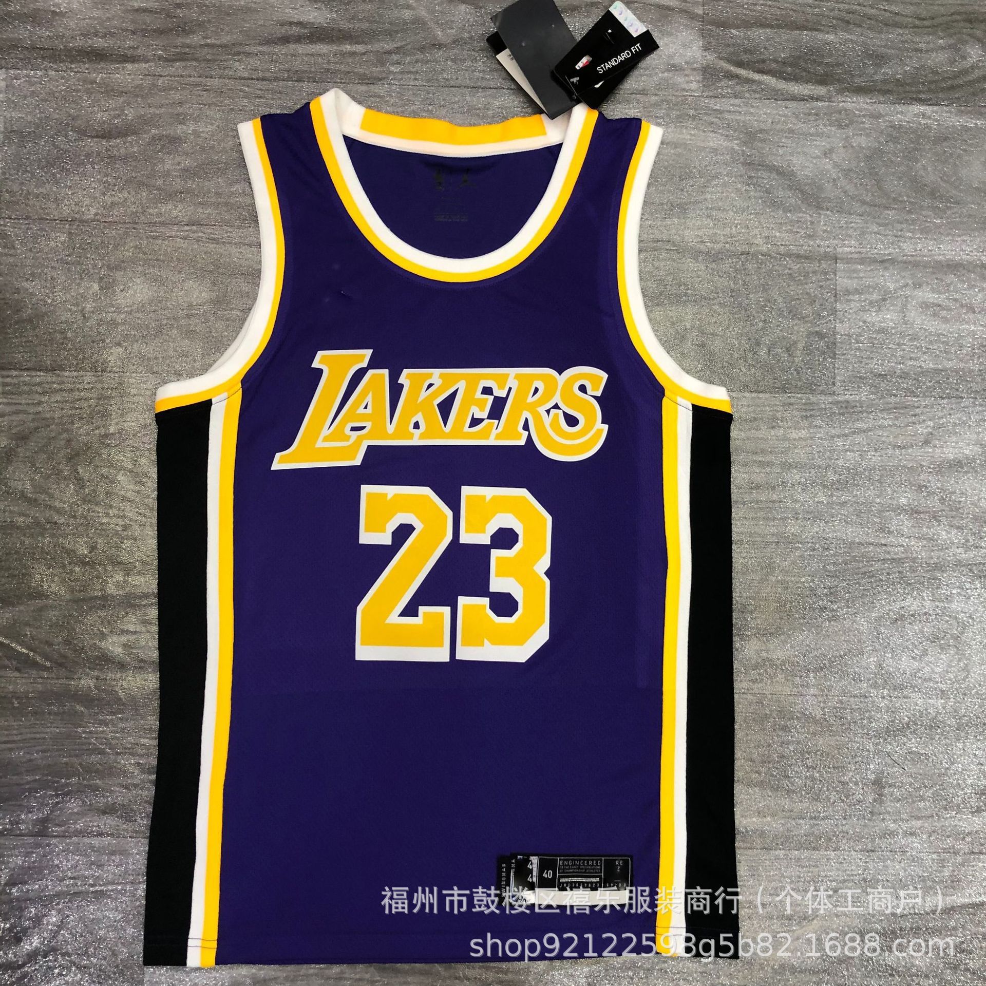 23 Violet vintage