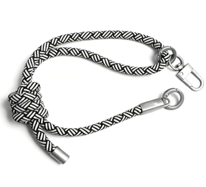 สายคล้องโทรศัพท์หลากสีสัน ทำจากโพลีเอสเตอร์แบบทอ สายหนัง PU ปรับได้ สายคล้องข้อมือ สายคล้องโทรศัพท์มือถือ - Product Image 3