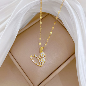 Collar de Estilo Lujoso, Delicado y Elegante con Diseño en Forma de Corazón para Hombre - Product Image 4