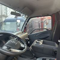 Nouveau camion plateau DONGFENG 4,5 m 4x2 5 tonnes, camion léger Euro3, conduite à gauche/droite en option, personnalisable pour la livraison logistique