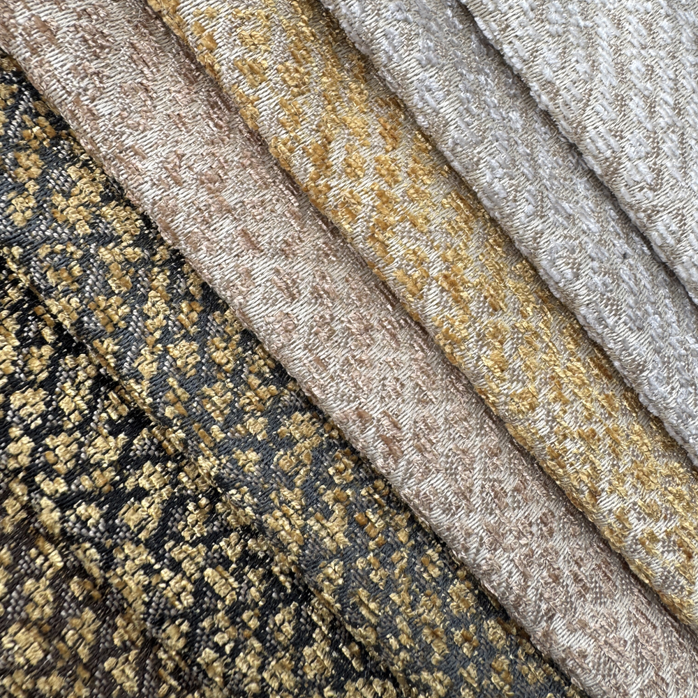 Luxury Plain Jacquard Fabric 100% Polyester Soft Touch Woven 330GSM Anti-Pill Tear-Resistant Customizable for Sofa & Toy Use