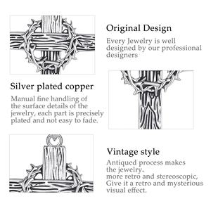 Collar con Colgante de Cruz Plateado, Diseño de Corona de Espinas con Textura de Madera, Joyería Religiosa Católica al por Mayor para Hombre - Product Image 6