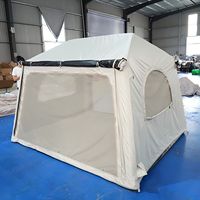 Abri de camping gonflable avec auvent intégré, en tissu anti-déchirure, pour un espace de vie confortable, idéal pour le camping en extérieur