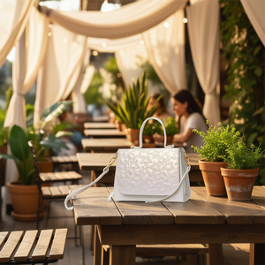 Bolso Bandolera Fana para Mujer, Diseño de Cocodrilo Blanco, Correa Única, Cierre de Concha, Cuero Genuino, Estilo Bohemio Chic, 7 Pulgadas - Product Image 2