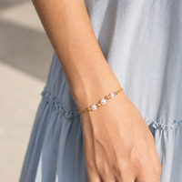 Ensemble de bracelets élégants avec pendentif cœur et perles d'eau douce, bracelets vintage superposés en perles dorées pour femmes, accessoires de mode pour femmes