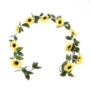 Guirlande de vigne de tournesol artificielle en vrac de 2,2 m, fleurs artificielles réalistes pour la décoration de l'arche de mariage, de la fenêtre, de l'étagère, de la maison - Product Image 5