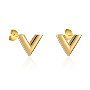 Stainless Steel V-letter Necklace for Women, Fashionable and Luxurious, <strong>Titanium</strong> Steel Collarbone <strong>Chain</strong> That Does Not Fade - Product Image 3