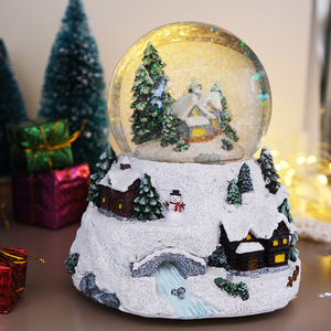 <span class=keywords><strong>Boule</strong></span> <span class=keywords><strong>de</strong></span> <span class=keywords><strong>neige</strong></span> en résine personnalisée, <span class=keywords><strong>boule</strong></span> <span class=keywords><strong>de</strong></span> <span class=keywords><strong>neige</strong></span> <span class=keywords><strong>de</strong></span> noël, <span class=keywords><strong>village</strong></span> <span class=keywords><strong>de</strong></span> <span class=keywords><strong>neige</strong></span>, <span class=keywords><strong>boule</strong></span> <span class=keywords><strong>de</strong></span> <span class=keywords><strong>neige</strong></span> d'eau avec flocons brillants - Product Image 1