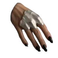 Nouvelle Bague Tendance Unisexe 1 Pièce, Design Niche Irrégulier Plissé, en Alliage, pour Doigt ou Phalange, Bijou pour Quotidien et Soirée