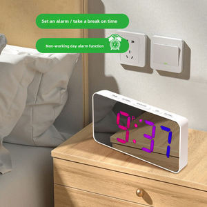 Sveglia Digitale LED Smart da Scrivania con Cambio Colore RGB, Regolazione Luminosità Elettronica e Funzione Snooze per Casa, Camera da Letto, Cucina - Product Image 5