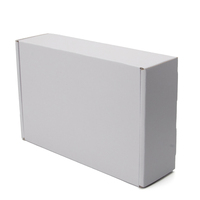 Boîtes d'emballage en carton ondulé écologique pour chaussures et vêtements, logo personnalisé, pelliculage mat, fermeture magnétique, recyclables, empilables, pour chaussettes/ Fourrure
