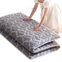 Matelas Queen pliable compressé sous vide avec noyau en mousse respirant et surface en tissu peluche