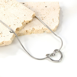 Collier en alliage de zinc en forme de cœur, pendentif simple, cadeau, bijoux, colliers tendance - Product Image 4