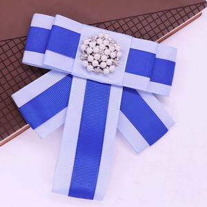 ソロリティの女性のための美しい毎日の衣装の装飾リボン蝶ネクタイピングラデーションブルーアクセントゼータアミカエブローチ - Product Image 2