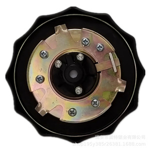 Sinotruk Fuel Tank <b>Cap</b> Assembly 03720625110001 For Wangpai Replacement Part Plastic Iron Black Small <b>Key</b> Style - Product Image 3