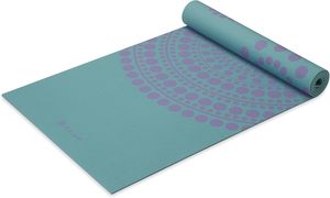 Tappetino Yoga Gaiam Premium 6mm con Stampa Geometrica Reversibile Extra Spesso Antiscivolo per Esercizi e Fitness con <span class=keywords><strong>Borsa</strong></span> (68" X 24" X 6mm di Spessore) - Product Image 4