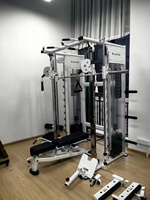 Équipement de gymnastique multifonctionnel commercial entraînement intégré Smith Machine Squat poitrine épaule exercice musculation entraîneur