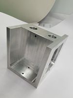 Pièces usinées de précision en acier inoxydable pour boîtier en alliage d'aluminium sur mesure, usinage CNC à haute tolérance pour instruments médicaux
