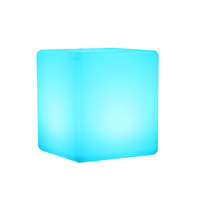 Chaise longue cube LED avec éclairage intégré pour événements extérieurs, jardins, fêtes, mariages, hôtels, salles à manger et salons