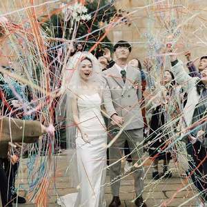 Cañón de confeti creativo con tubo pulverizador para lanzar en la mano, ideal para fiestas de cumpleaños y bodas, suministros para fiestas con efecto de seda y araña. - Product Image 3