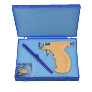 Kit de perçage d'oreilles transfrontalier en acier inoxydable avec pistolet à boucles d'oreilles et clous en zircon cubique pour usage unisexe - Product Image 3