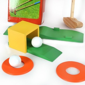 Ensemble de <span class=keywords><strong>mini</strong></span>-<span class=keywords><strong>golf</strong></span> en bois <span class=keywords><strong>pour</strong></span> enfants, <span class=keywords><strong>jeu</strong></span> de sport d'extérieur et d'intérieur, entraînement au putting et à la balle, idéal <span class=keywords><strong>pour</strong></span> la cour, la pelouse, le <span class=keywords><strong>jardin</strong></span>, amusement estival - Product Image 4