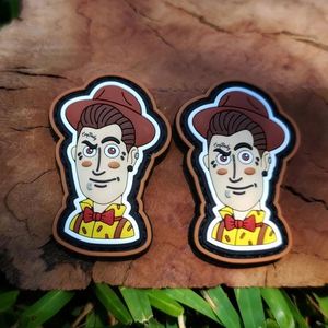 Parches de PVC Suaves con Diseño de Dibujos Animados Personalizados, 3D, con Gancho y Bucle, que Brillan en la Oscuridad, para Ropa, Gorras y Mochilas - Product Image 2
