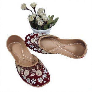 Eco-Friendly BS INTERNATIONAL Female Traditional Rajasthani Shoes Cow Leather Customizable Design Floral Pattern Flat Heel - Product Image 4