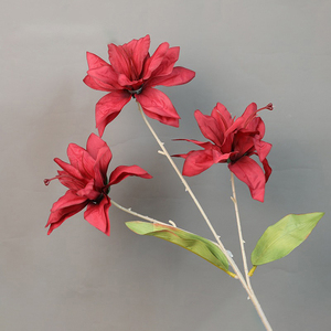 ดอกกุหลาบสีแดงกำมะหยี่ที่สมจริงก้านเดียวเทียมสัมผัสจริงสำหรับงานแต่งงานบ้านปาร์ตี้วันแม่คริสต์มาสอีสเตอร์ - Product Image 2
