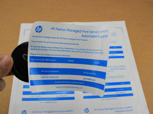 Etiqueta autoadhesiva impresa con logotipo, rollo de etiquetas de embalaje ecológico y Freidly - Product Image 3