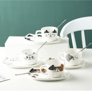 Ensemble de vaisselle en céramique motif chat de dessin animé : tasses à thé et soucoupes avec assiette, ensemble tasse et assiette - Product Image 4