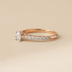 Anillo de Compromiso de Oro Rosa de 14k Certificado para Mujer con Diamantes Naturales de Corte Brillante Redondo de 0.50 Quilates, Estilo Clásico - Product Image 1