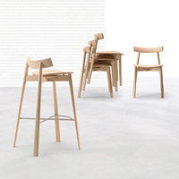 Chaises de bar empilables en bois massif Tabourets de bar simples pour la maison Chaises de bar pour restaurants et cafés occidentaux avec tabourets hauts